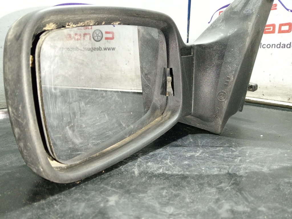 RETROVISOR IZQUIERDO