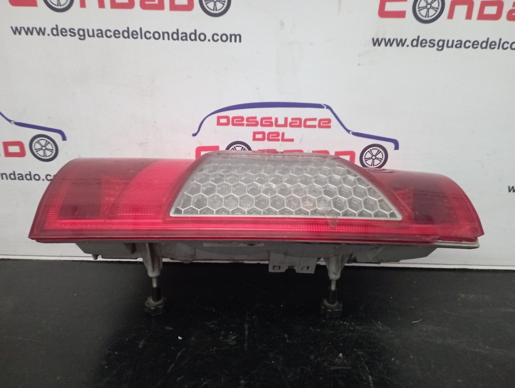 PILOTO TRASERO IZQUIERDO