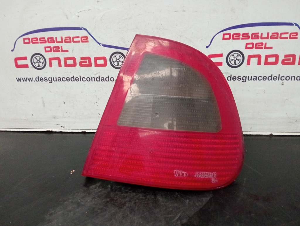 PILOTO TRASERO DERECHO