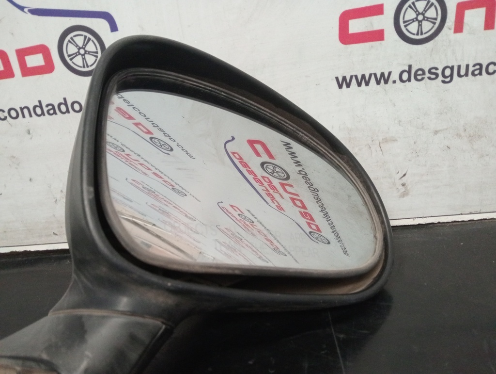 RETROVISOR DERECHO