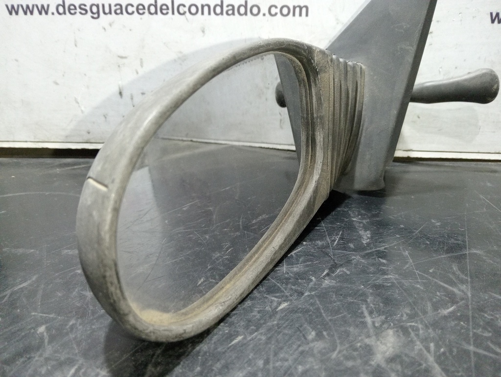 RETROVISOR IZQUIERDO