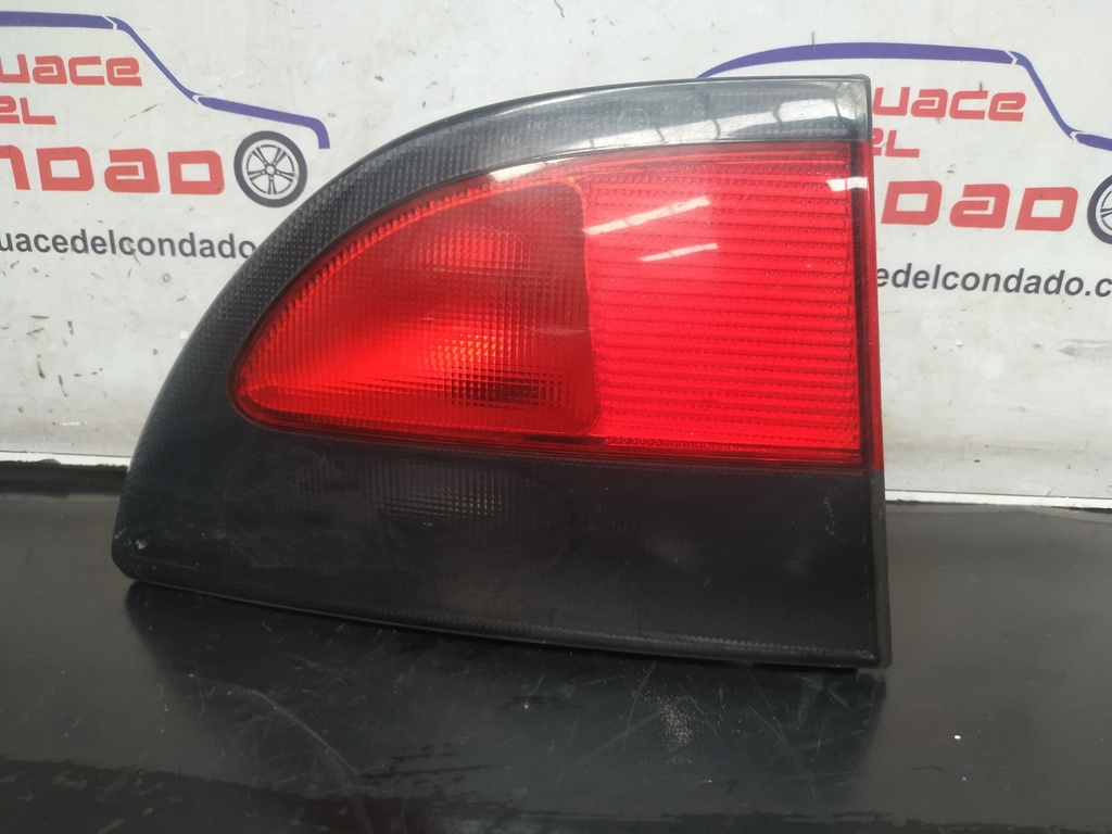 PILOTO TRASERO IZQUIERDO INTERIOR