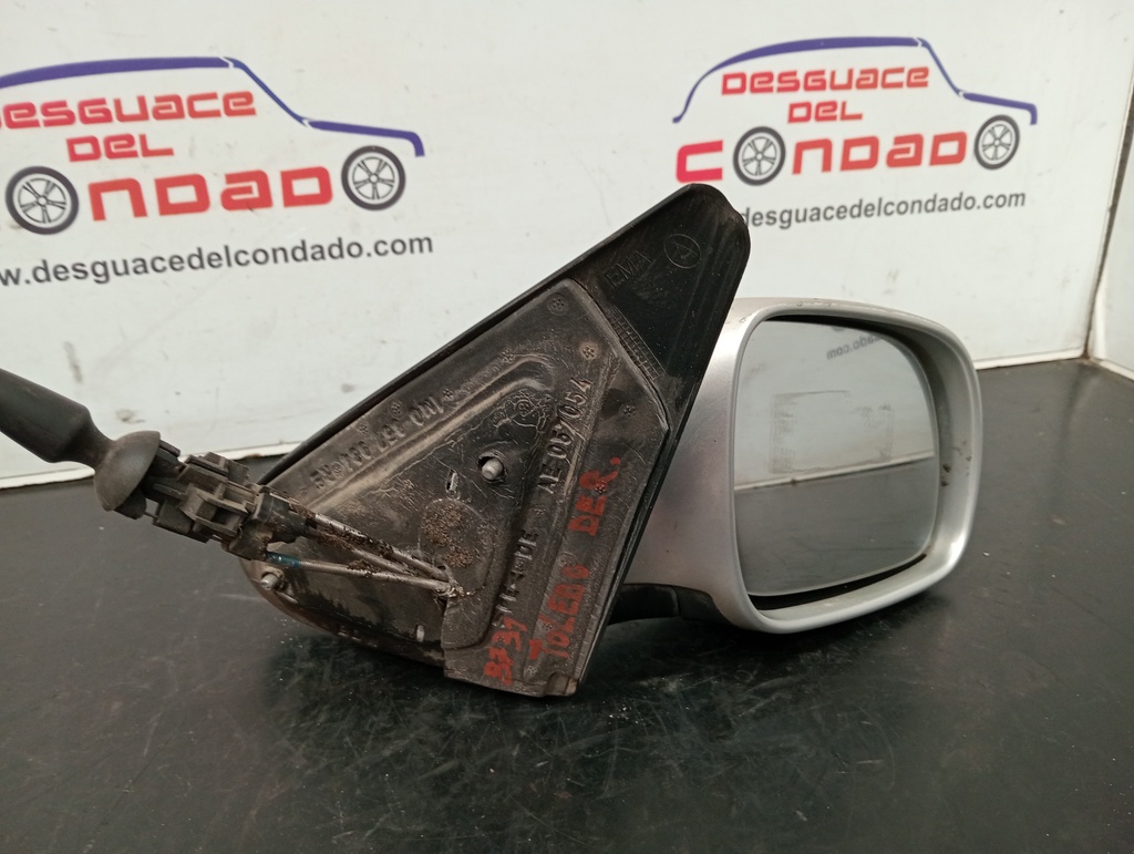 RETROVISOR DERECHO