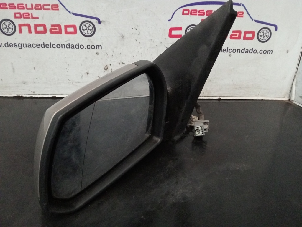 RETROVISOR IZQUIERDO