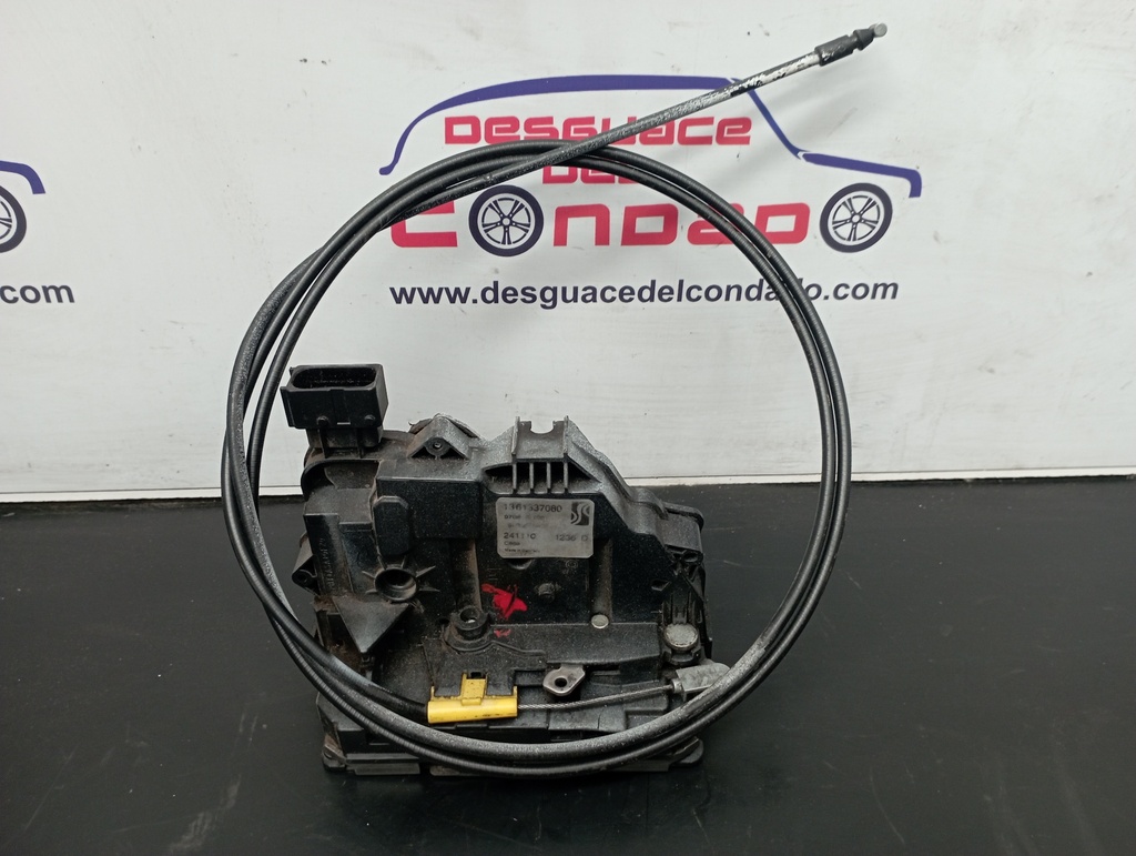 CERRADURA PUERTA LATERAL DERECHA