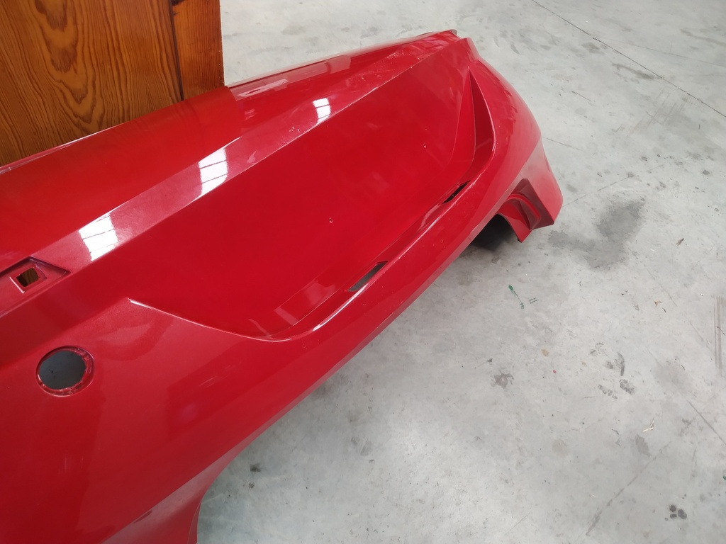 PARAGOLPES TRASERO