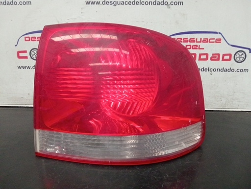 [120239] PILOTO TRASERO DERECHO