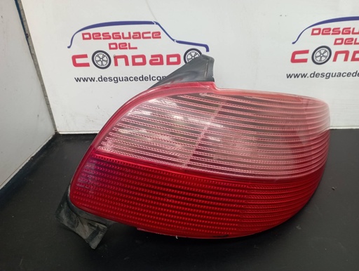 [153838] PILOTO TRASERO DERECHO